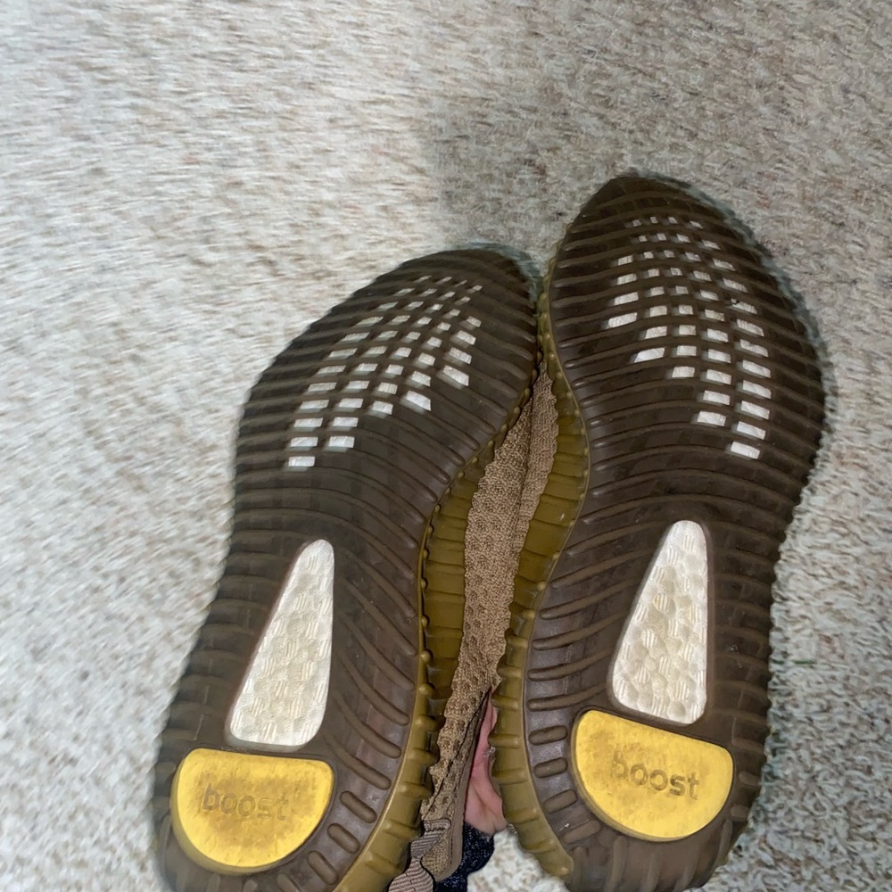 Yeezy - Picture 2 of 2